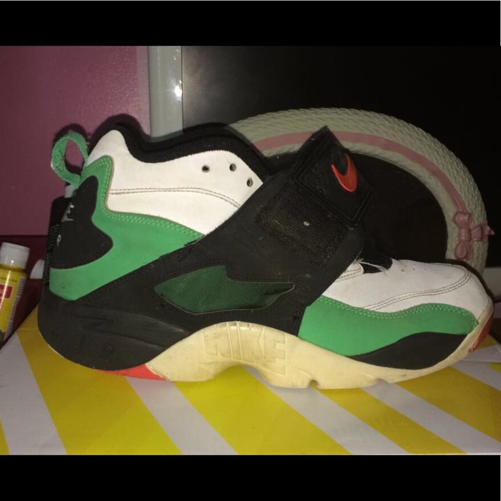 Nike Diamond Turf (9.5)